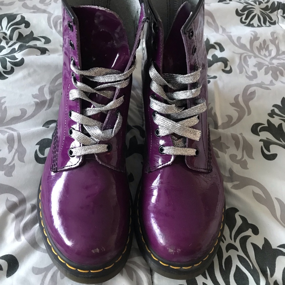 DISCONTINUED Purple Patent Dr. Martens 1460! SZ 10
